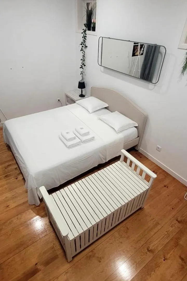 Varanda Privada Iroom Lisboa Pansiyon